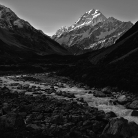 schloer-mount_cook-shadow