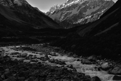schloer-mount_cook-shadow