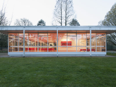 in vitro – Jürgen Paas. Floral Colours. A Herbarium.